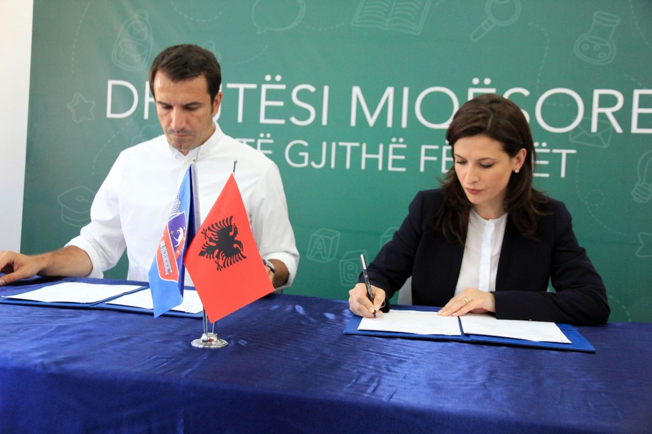 Qendrat sociale të Tiranës mjedise për rehabilitimin dhe riintegrimin e fëmijëve në kontakt me ligjin